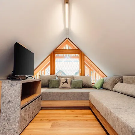 Alpine Loft Escape *