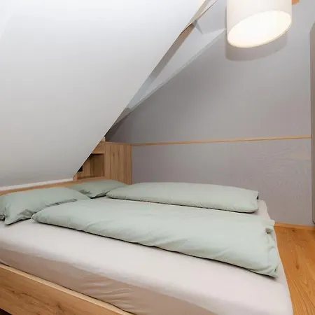 Alpine Loft Escape Apartman