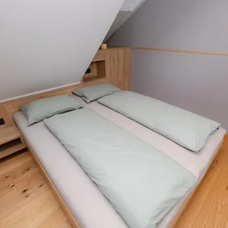 Alpine Loft Escape *